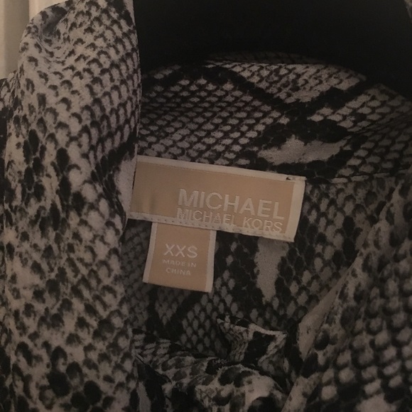 Michael Kors Long sleeve pussy bow blouse - Picture 3 of 3