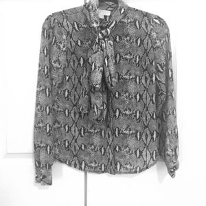 Michael Kors Long sleeve pussy bow blouse