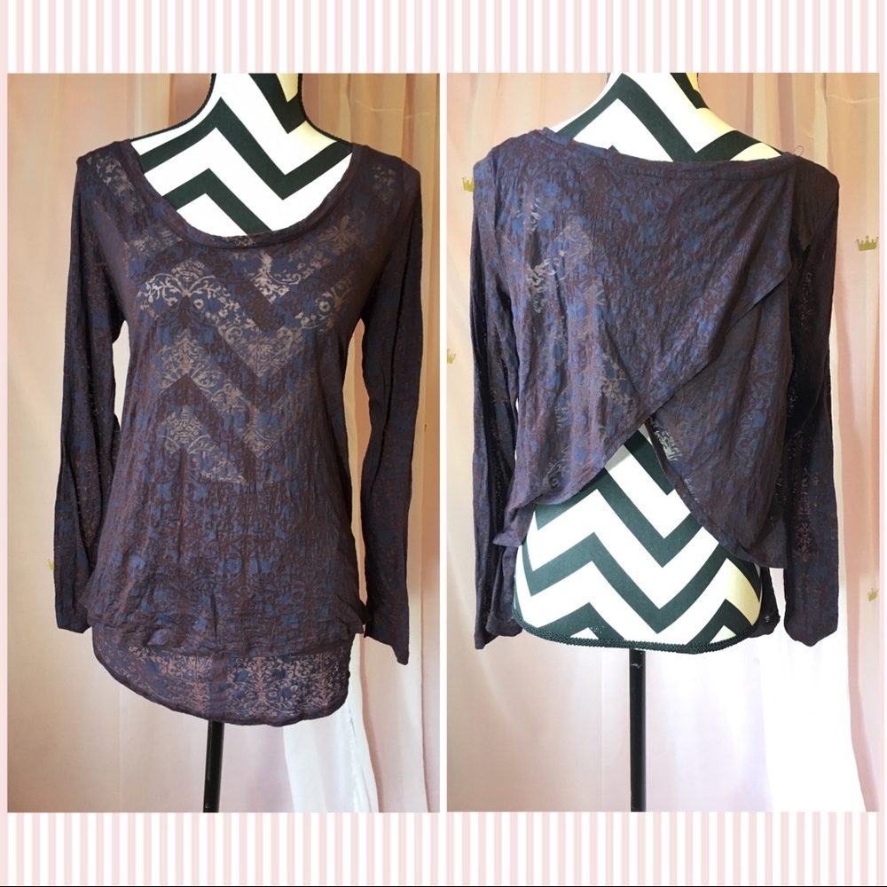 Jessica Simpson purple lightweight top