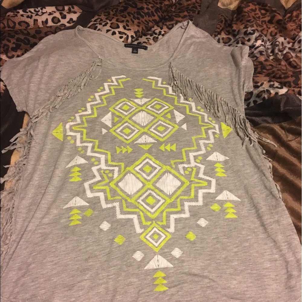 Grey and lime fringe top