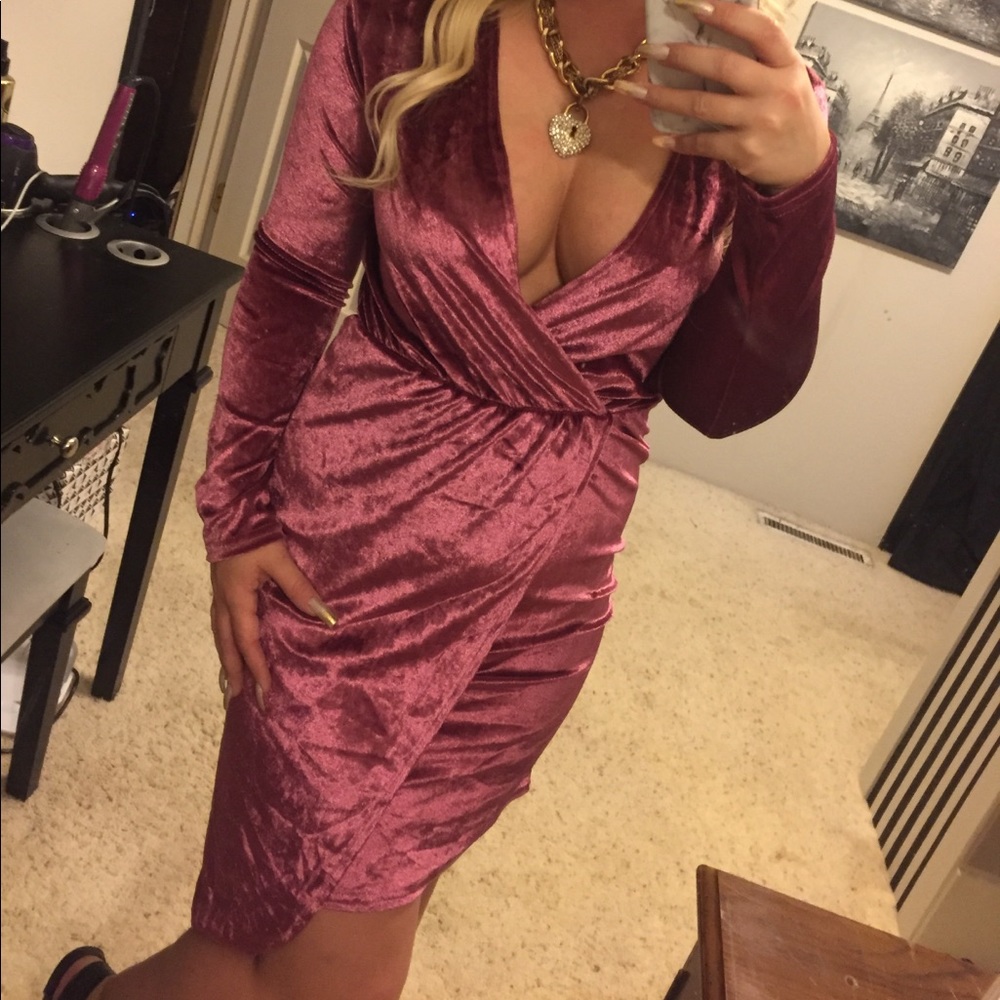 Luxurious rose pink velvet dress