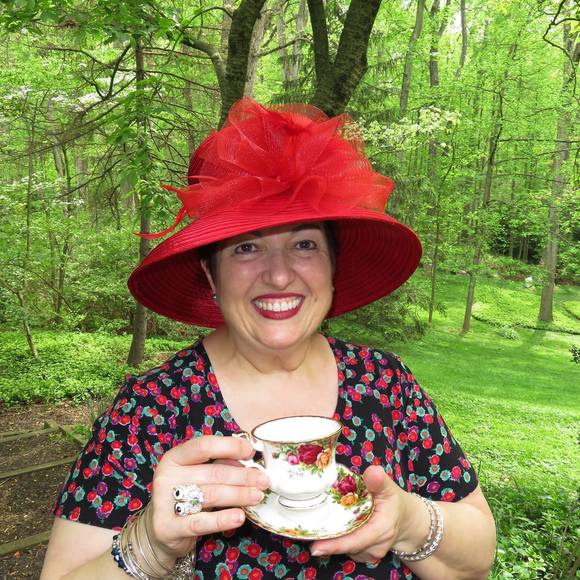 Meet your Posher, Irene - Picture 1 of 1