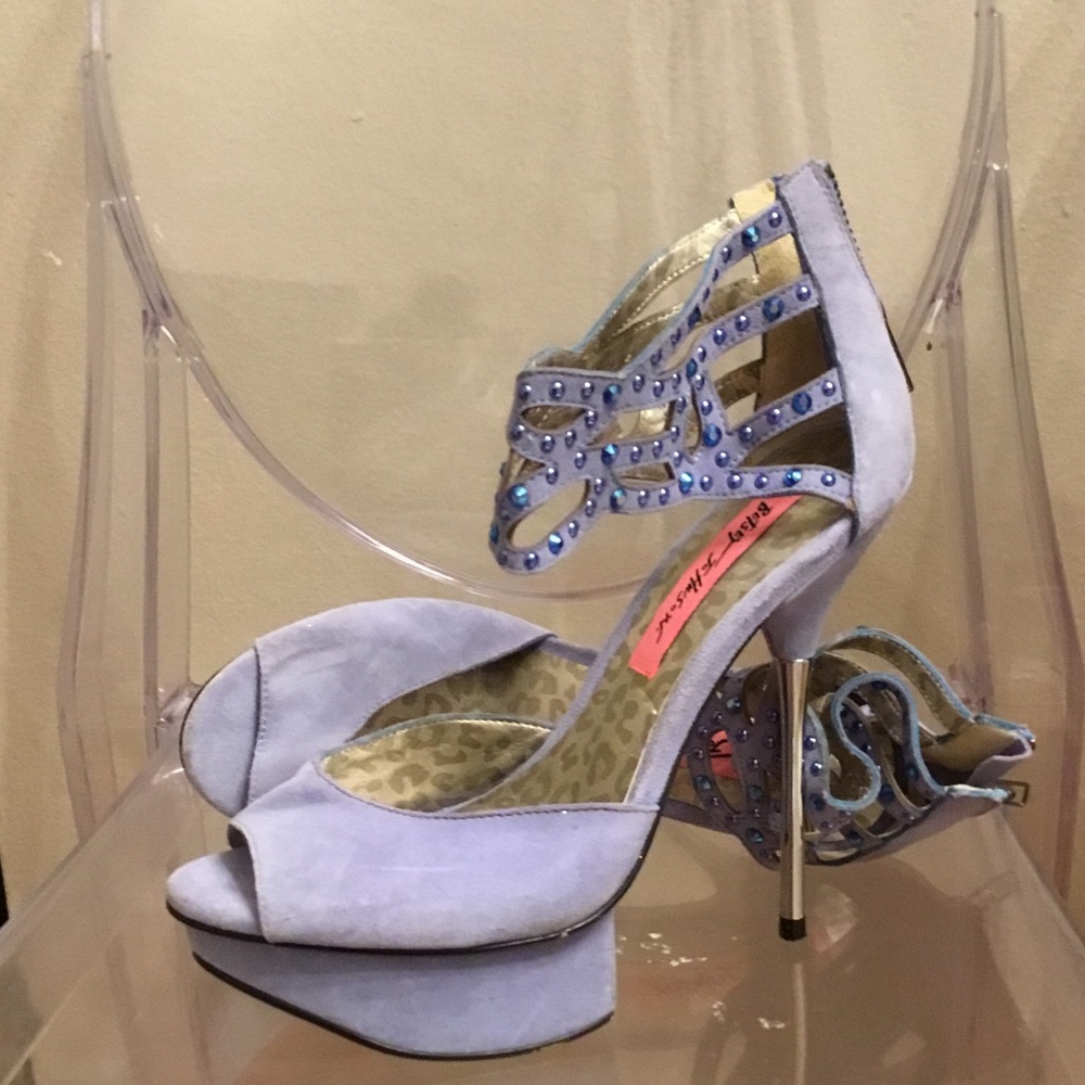 Betsy Johnson lavender platform heels