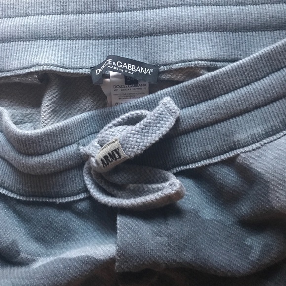 Cool Dolce & Gabbana camo activewear - Picture 2 of 4