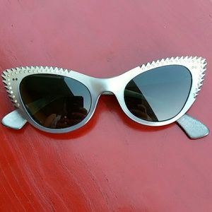Ray-ban vintage usa pearl cats eye sunglasses