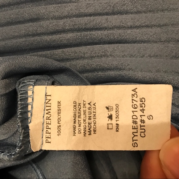 Dress - Picture 3 of 3