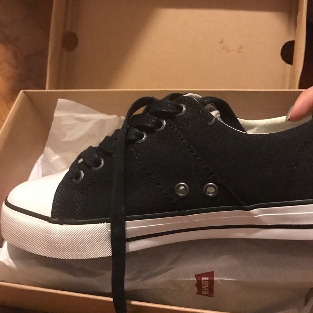 New never worn shoes