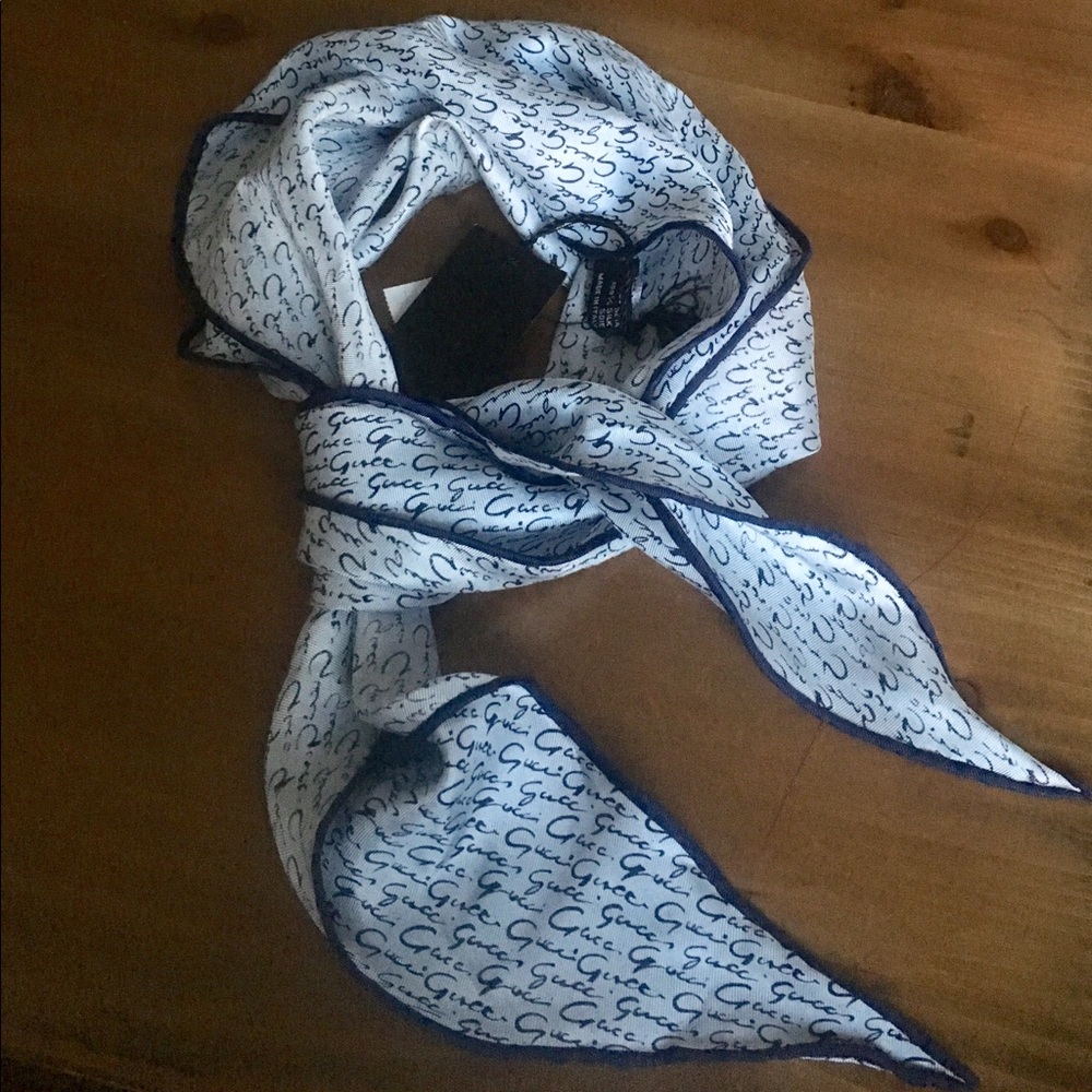 Gucci scarf