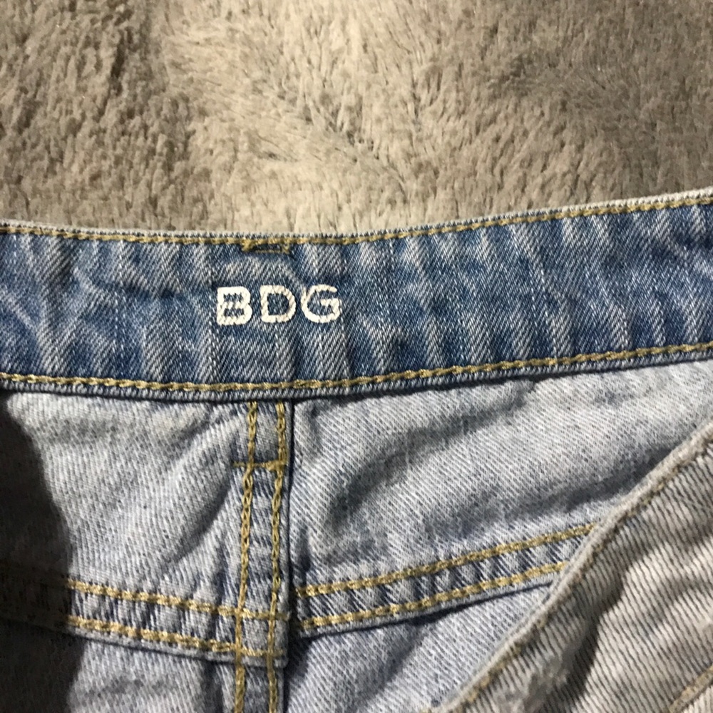 BDG shorts - Picture 3 of 4