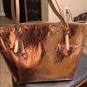 Michael Kors Handbag & Matching wallet Rose Gold.
