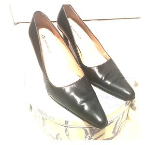 Black leather pumps REDUCED PRICE!!! ✂️✂️✂️