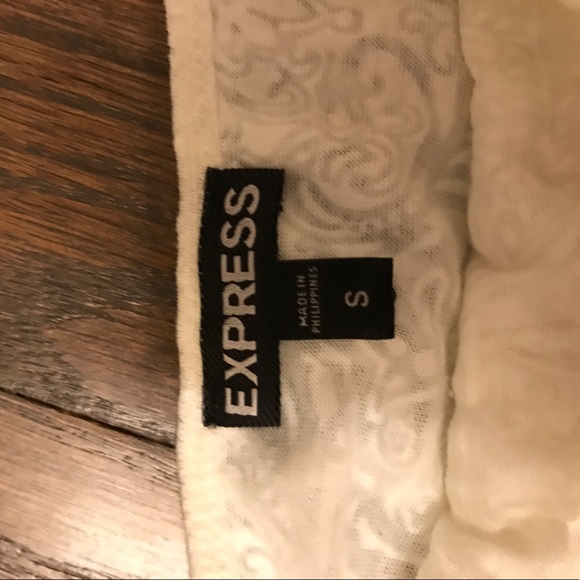 Top - Picture 2 of 2