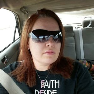 Meet your Posher, Christine