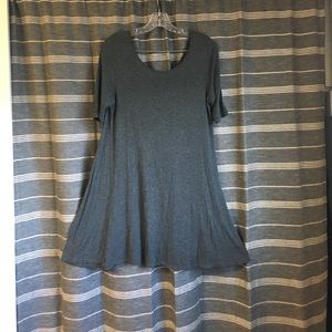 Grey, short-sleeves tunic
