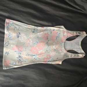 Floral design basic tank top
