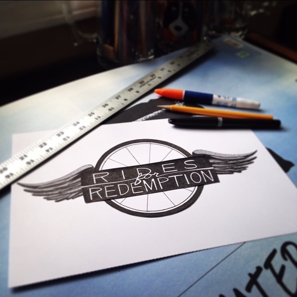 M E E T   C H A R T I E R - Picture 6 of 8