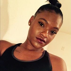 Meet your Posher, Bailey