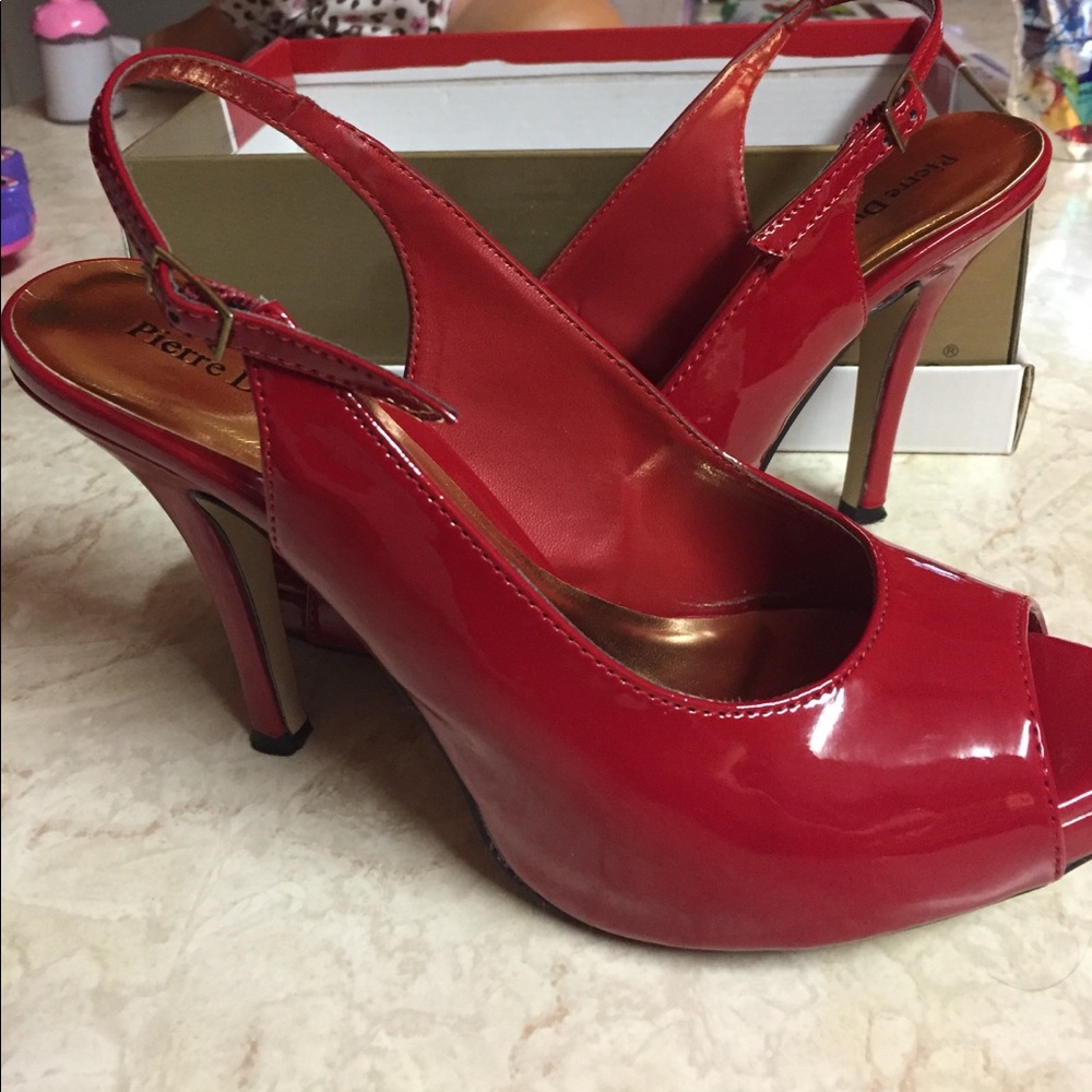 Pierre Dumas peeptoe slingback