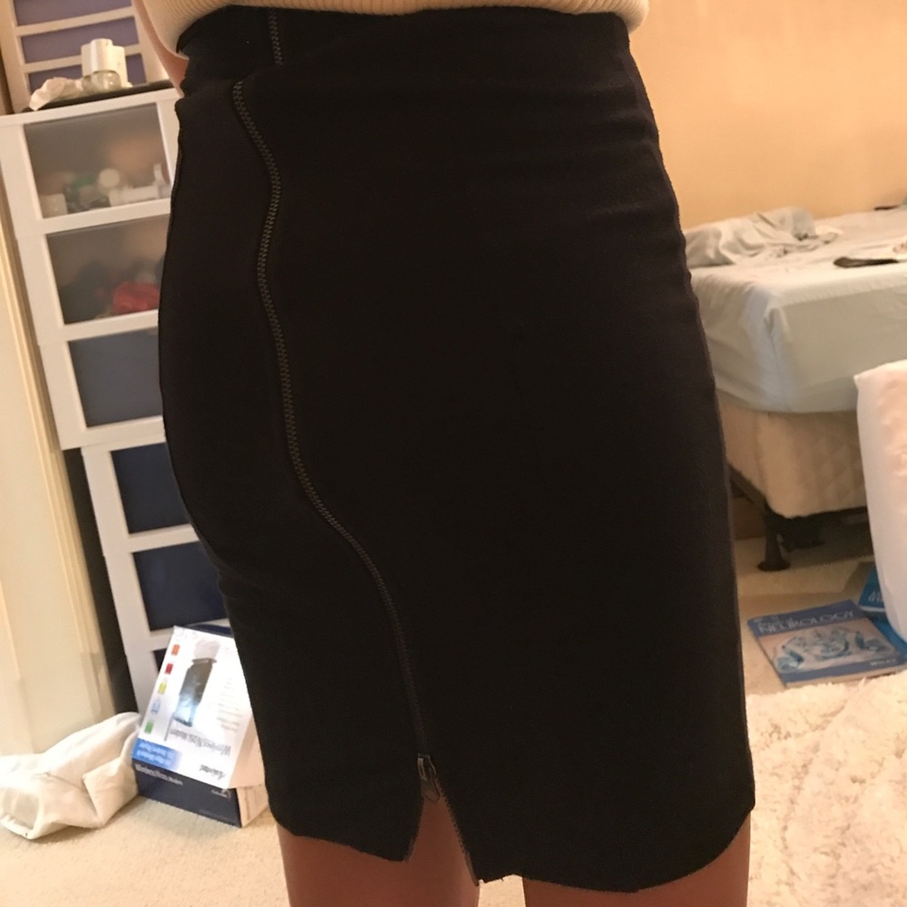 Guess high waist zip black skirt