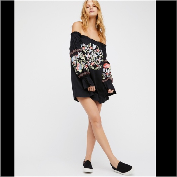 Host pic 🎉 Free people dress - Picture 2 of 5