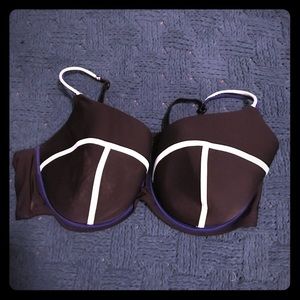 44F swim suit top never worn