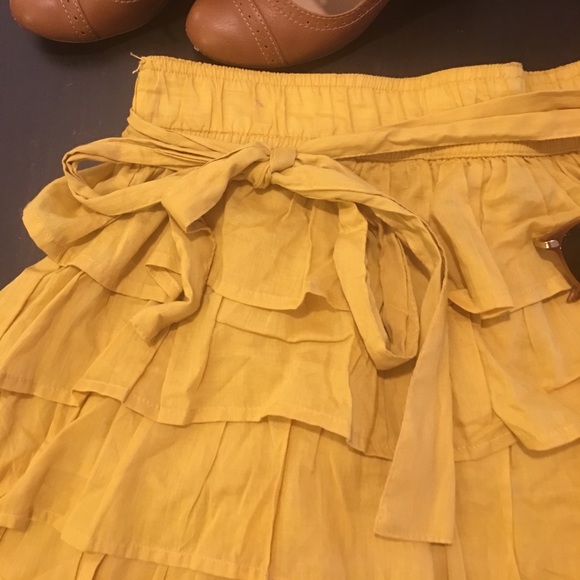 Forever 21 SM ruffled mini skirt 👯 NEW - Picture 2 of 5