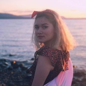 Meet your Posher, Shione