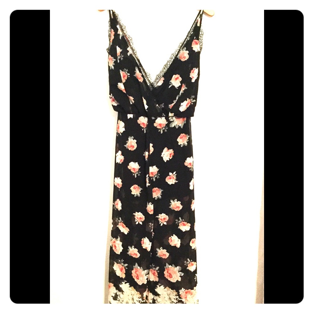 Beautiful Floral Open Back Maxi Dress