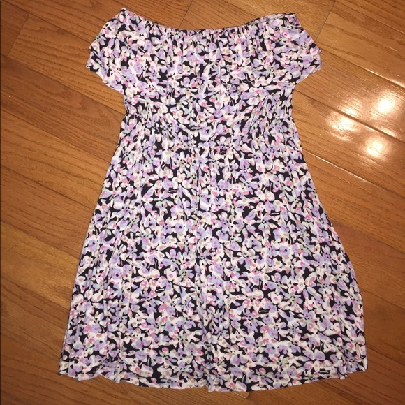 Urban Outfitters Dresses & Skirts - Floral summer dress
