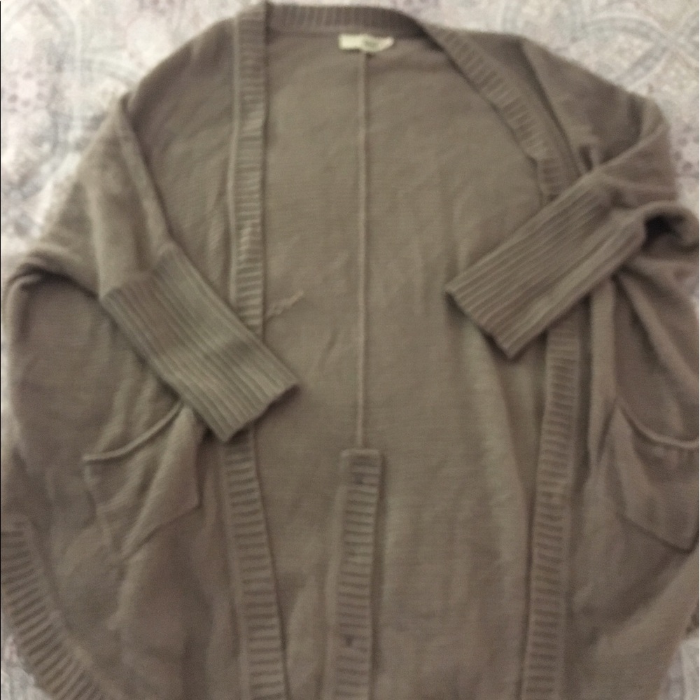 Cute wide armed cardigan