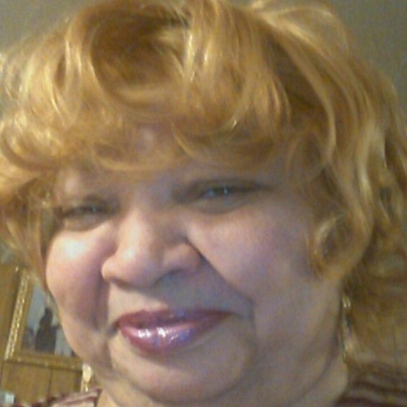 Meet your Posher, Karen - Picture 1 of 1