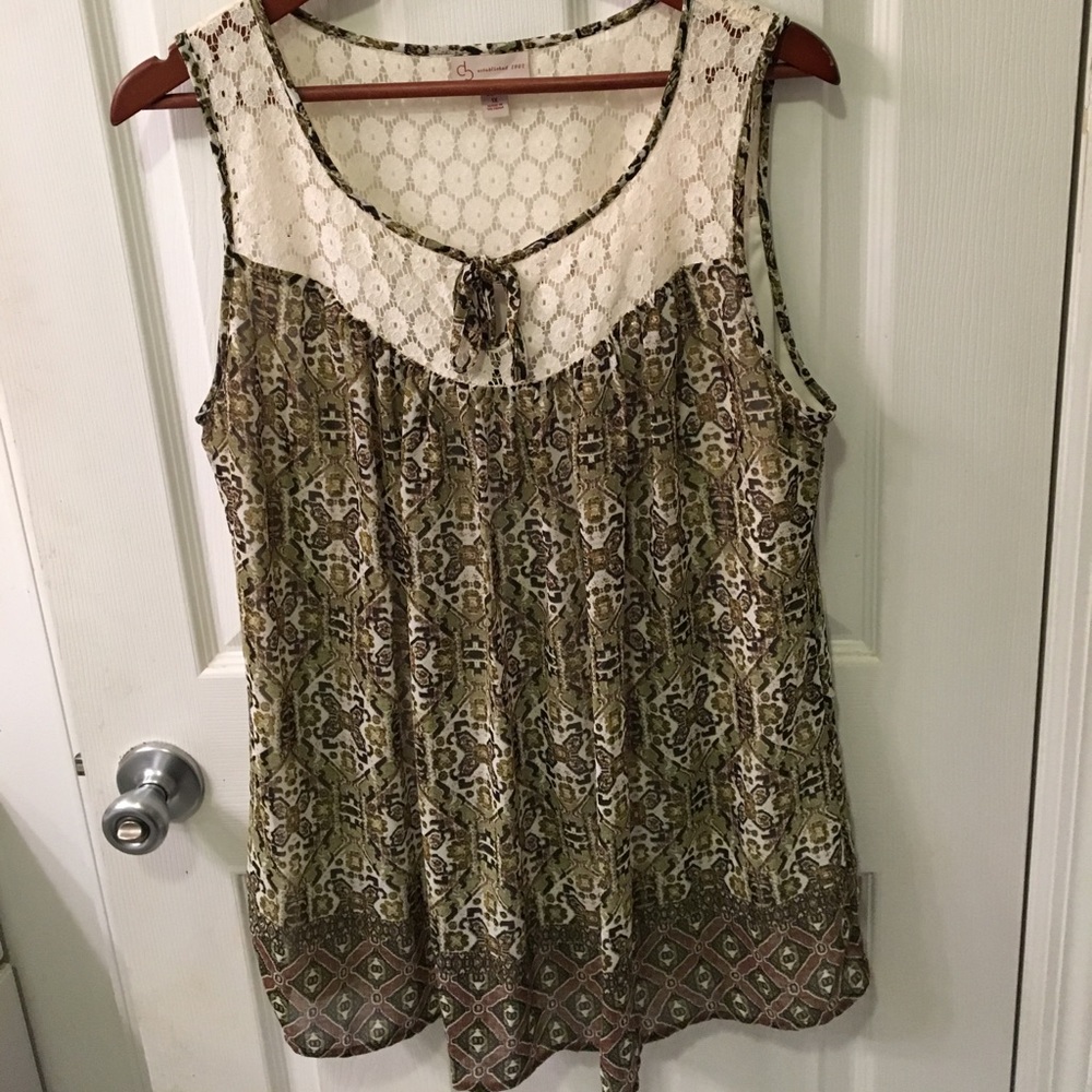 Beautiful women's 1X blouse