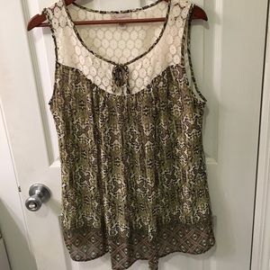 Beautiful women's 1X blouse