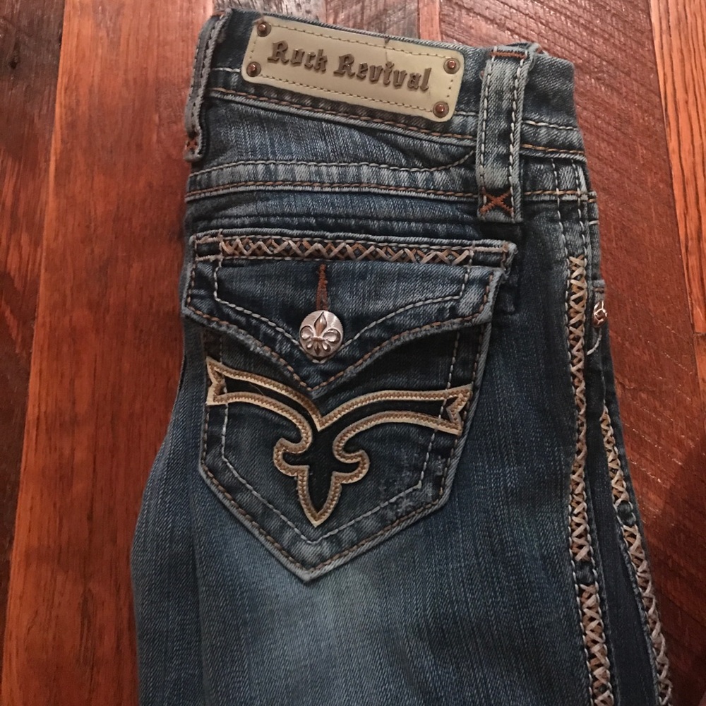Rock Revival Light Wash Jeans