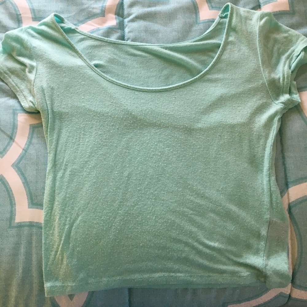 About a girl cropped top