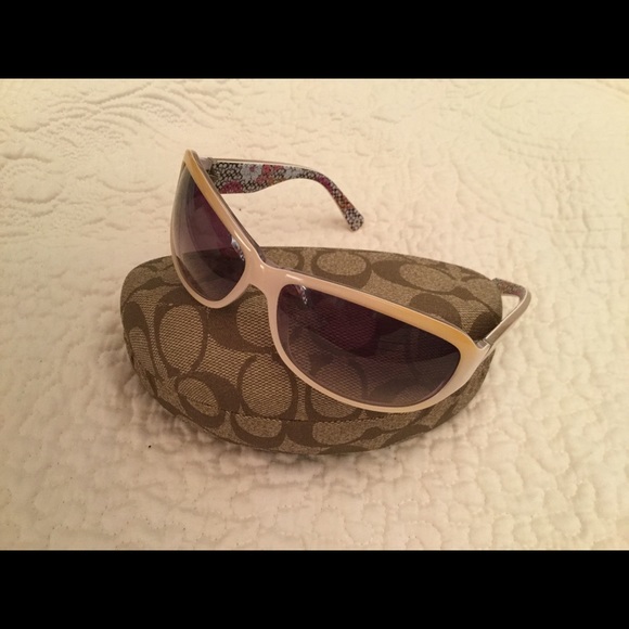 Coach Accessories - ❌SOLD❌COACH SARAH S437 IVORY SUNGLASSES❌SOLD❌