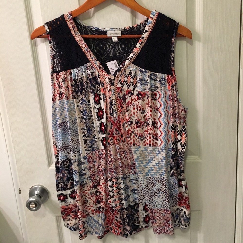 Avenue size 14/16 blouse new with tag