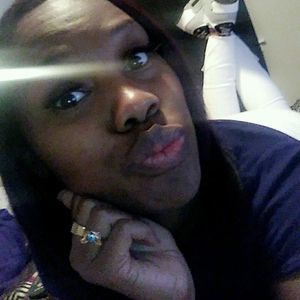 Meet your Posher, Diamond