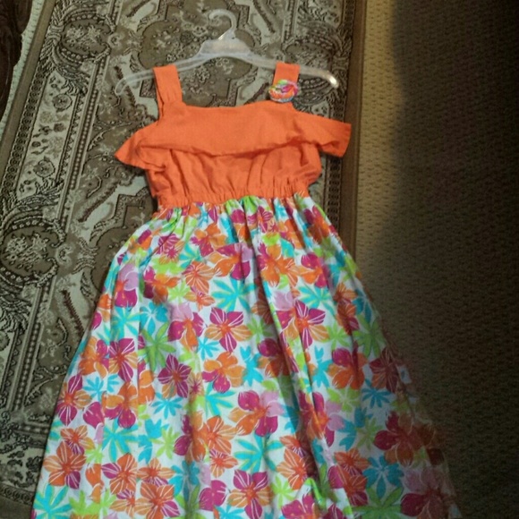 A beachy dress - Picture 1 of 1