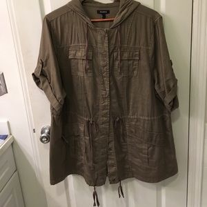 Torrid size 1 olive green short sleeve anorak