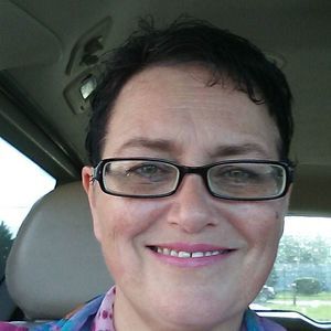 Meet your Posher, Leslie