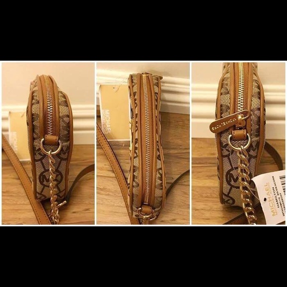 ❌SALE❌Michael Kors Crossbody Bag❌ - Picture 3 of 8