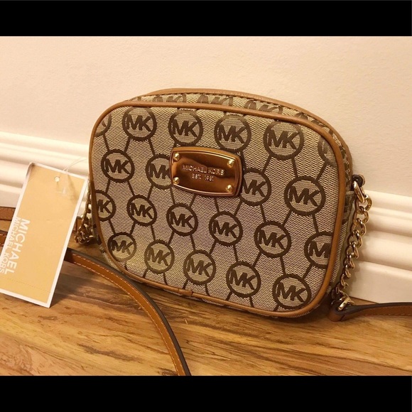 ❌SALE❌Michael Kors Crossbody Bag❌ - Picture 8 of 8