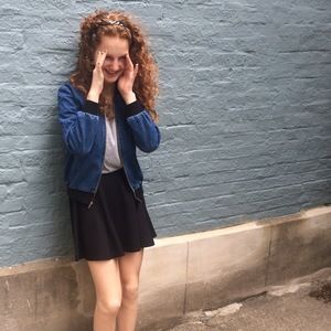 Meet your Posher, Lily