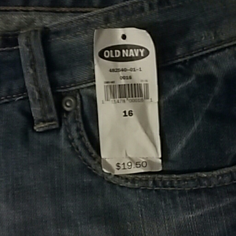 Shorts - Picture 2 of 3