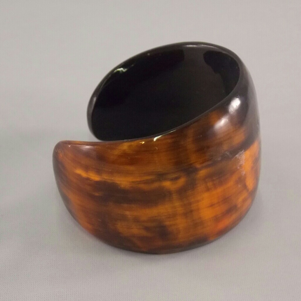 Zebu horn bracelet