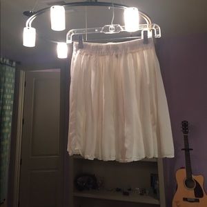 Brandy Melville white skirt
