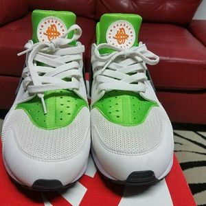 Nike Huarache sneakers