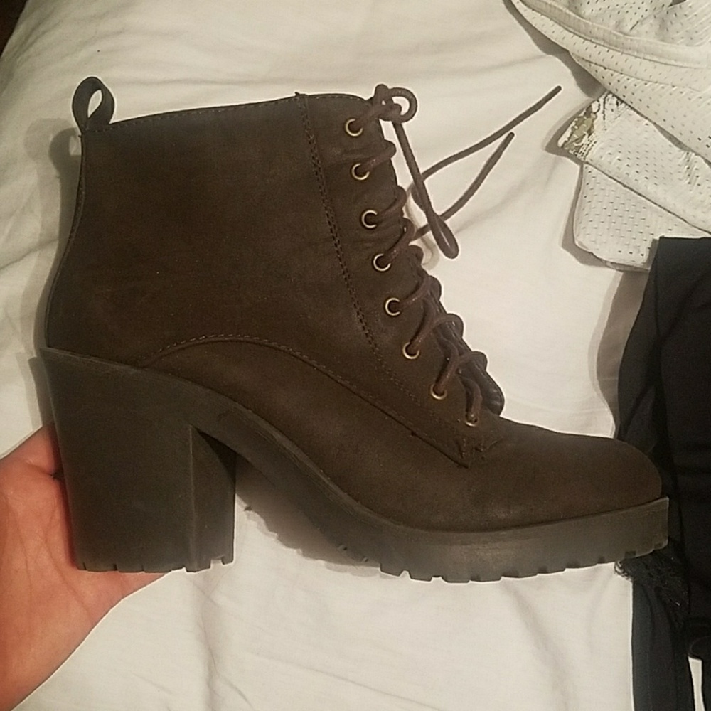 Brown swade like ankle boots