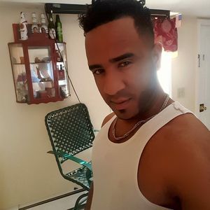 Meet your Posher, Cesar